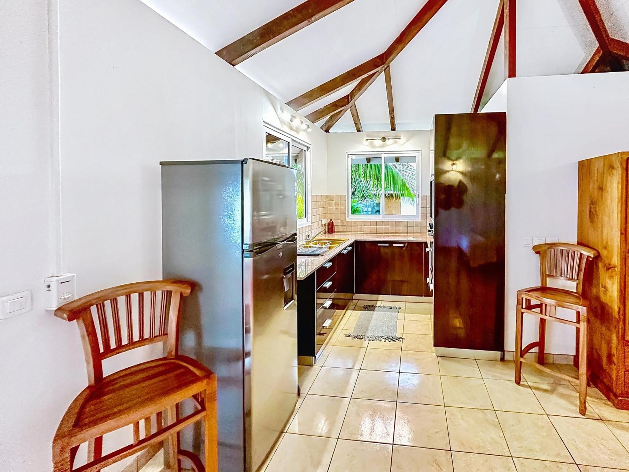 O'Coco Bungalow- Breathtaking Waterfront Views, Endless Memories Paea Kültér fotó