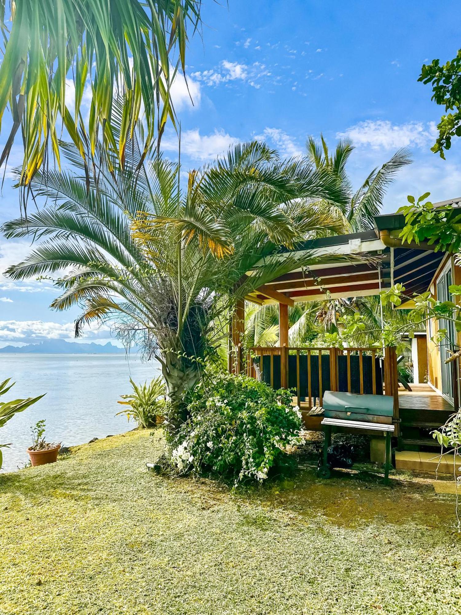 O'Coco Bungalow- Breathtaking Waterfront Views, Endless Memories Paea Kültér fotó